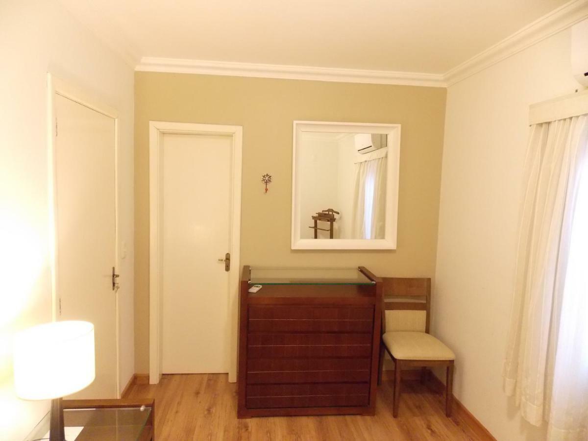 Triplex 3 Suites Em Canela Exterior photo