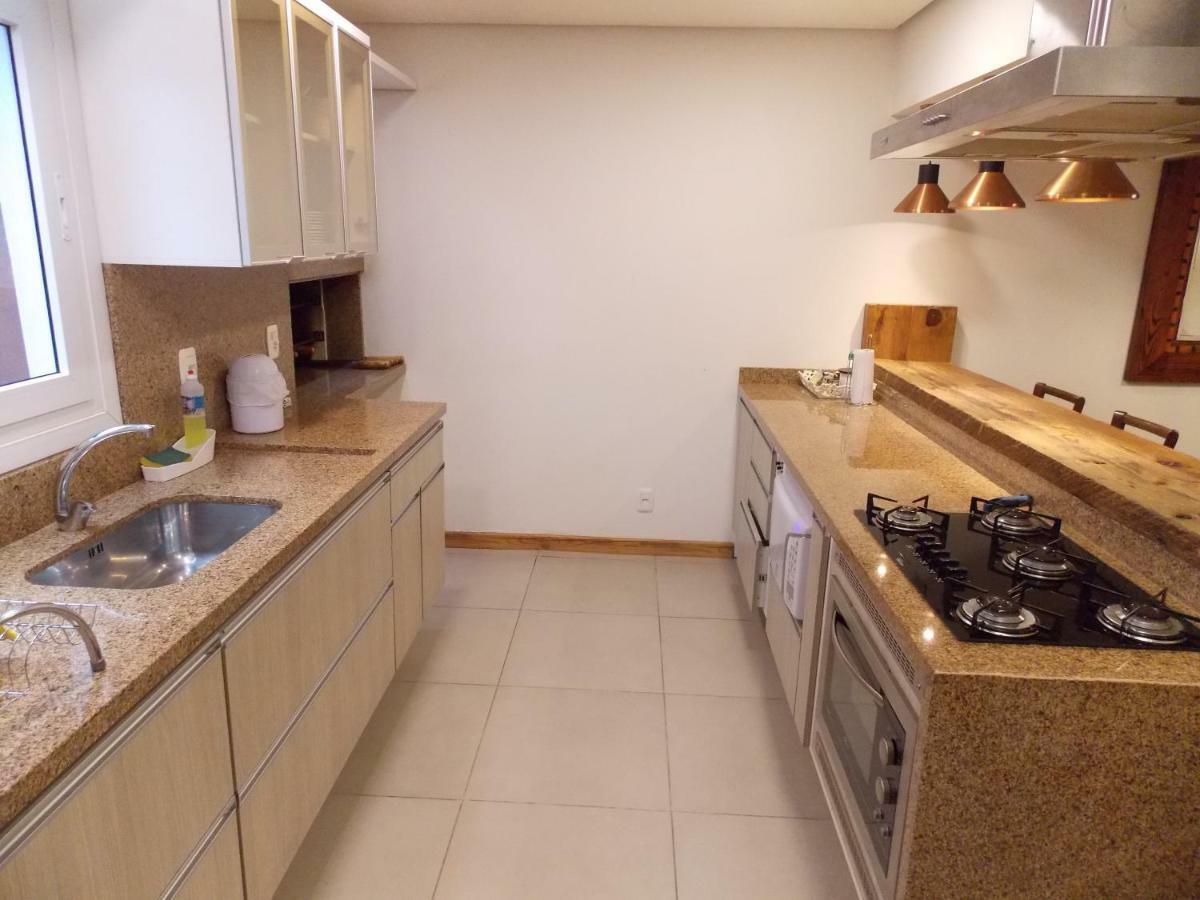 Triplex 3 Suites Em Canela Exterior photo